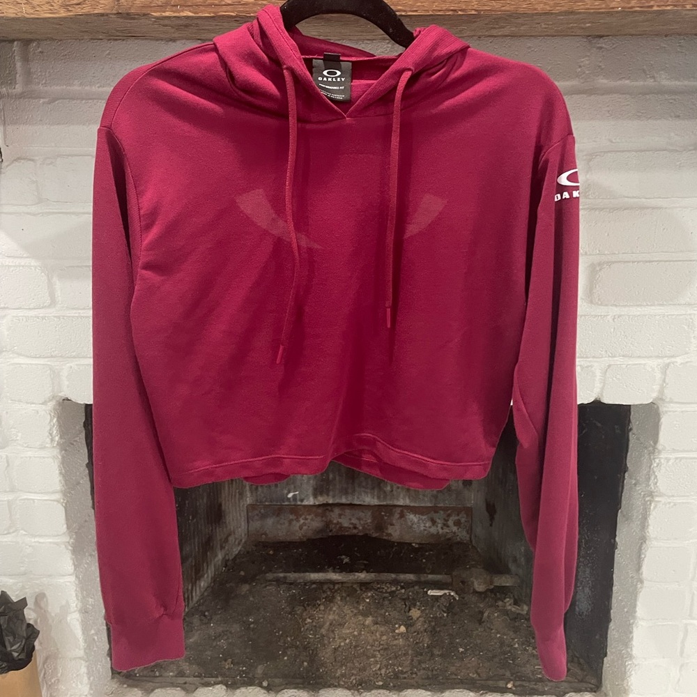 EUC Oakley Women’s Crop Hoodie